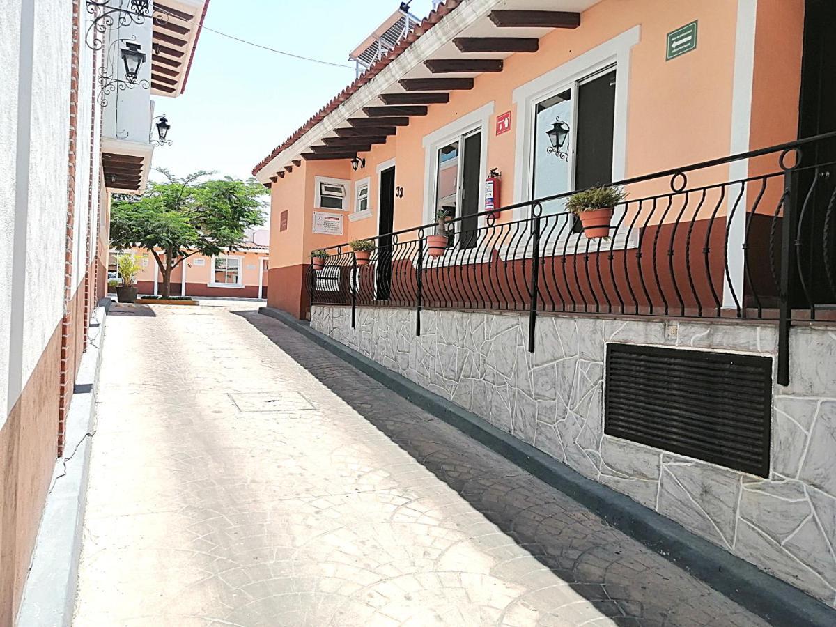 غوادالاجارا Hotel Aquiles المظهر الخارجي الصورة